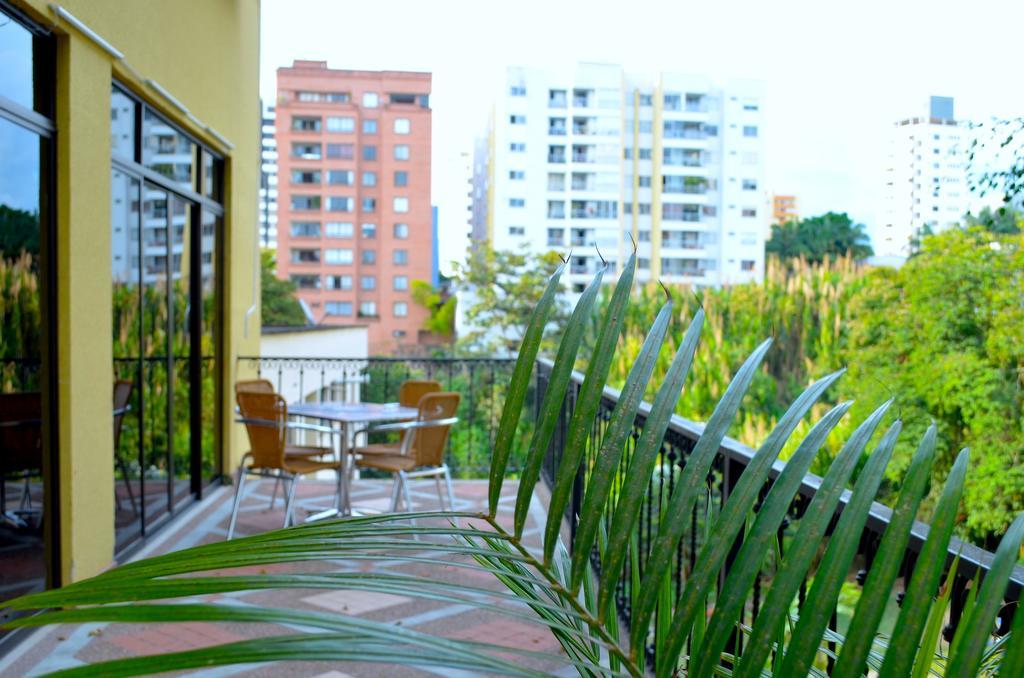 Hotel Pinares Plaza Pereira Dış mekan fotoğraf