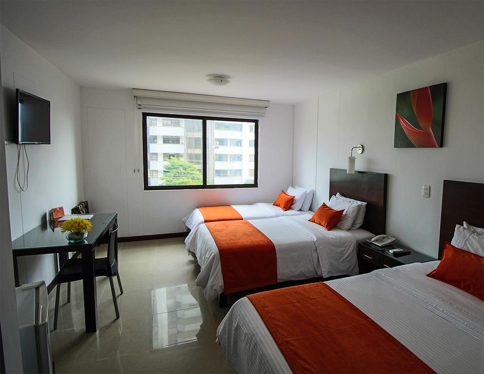 Hotel Pinares Plaza Pereira Dış mekan fotoğraf