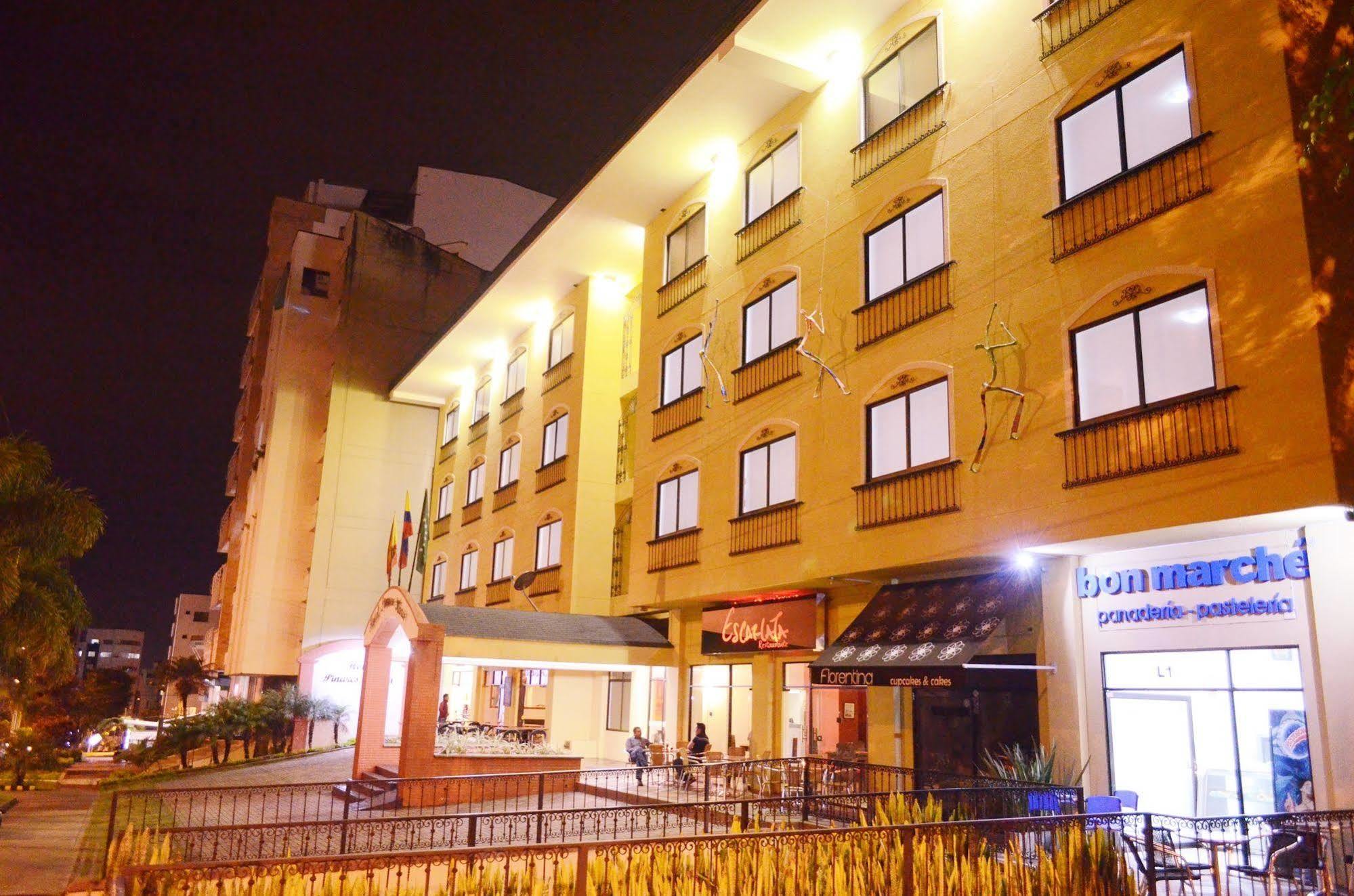Hotel Pinares Plaza Pereira Dış mekan fotoğraf
